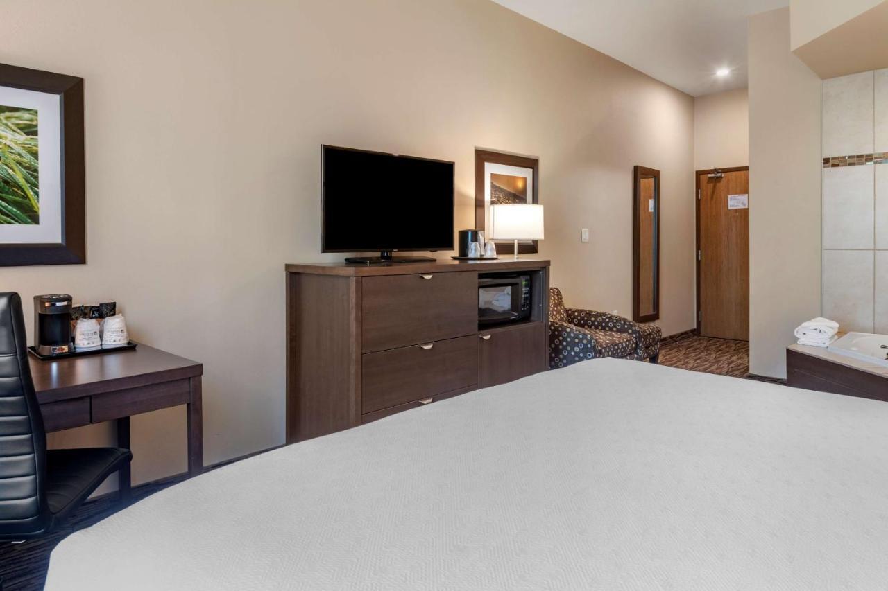 Best Western Plus Bridgewater Hotel & Convention Centre מראה חיצוני תמונה