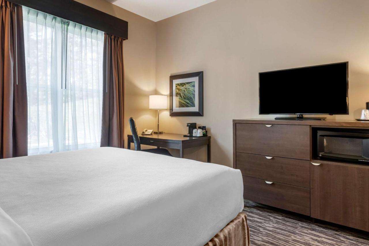 Best Western Plus Bridgewater Hotel & Convention Centre מראה חיצוני תמונה