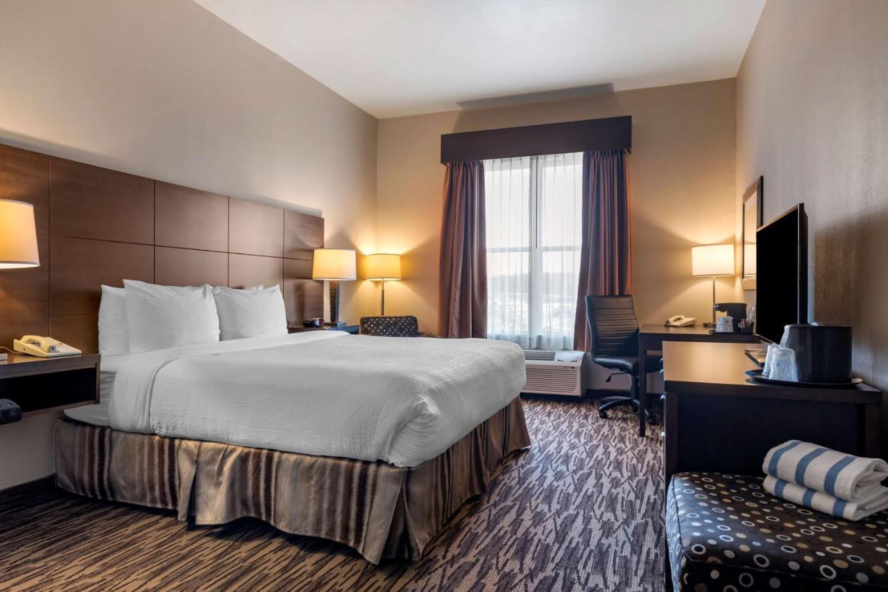 Best Western Plus Bridgewater Hotel & Convention Centre מראה חיצוני תמונה