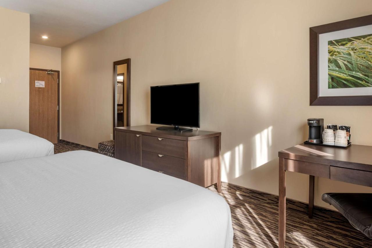 Best Western Plus Bridgewater Hotel & Convention Centre מראה חיצוני תמונה