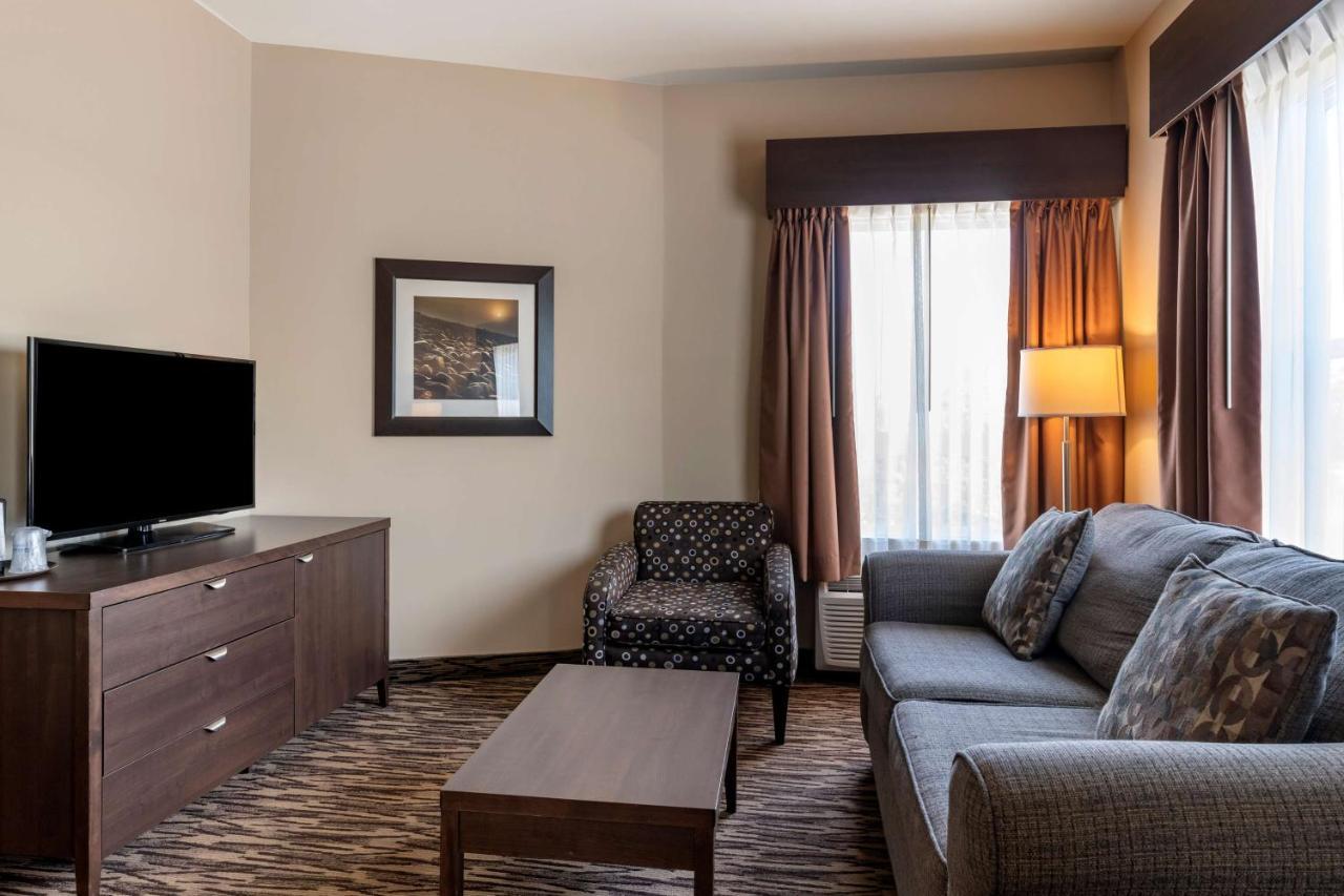 Best Western Plus Bridgewater Hotel & Convention Centre מראה חיצוני תמונה