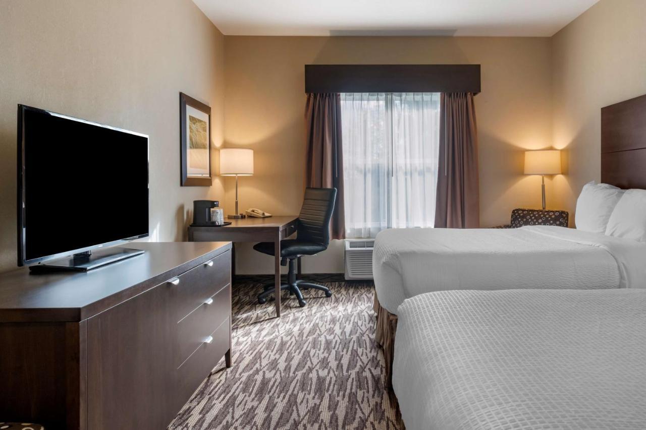 Best Western Plus Bridgewater Hotel & Convention Centre מראה חיצוני תמונה